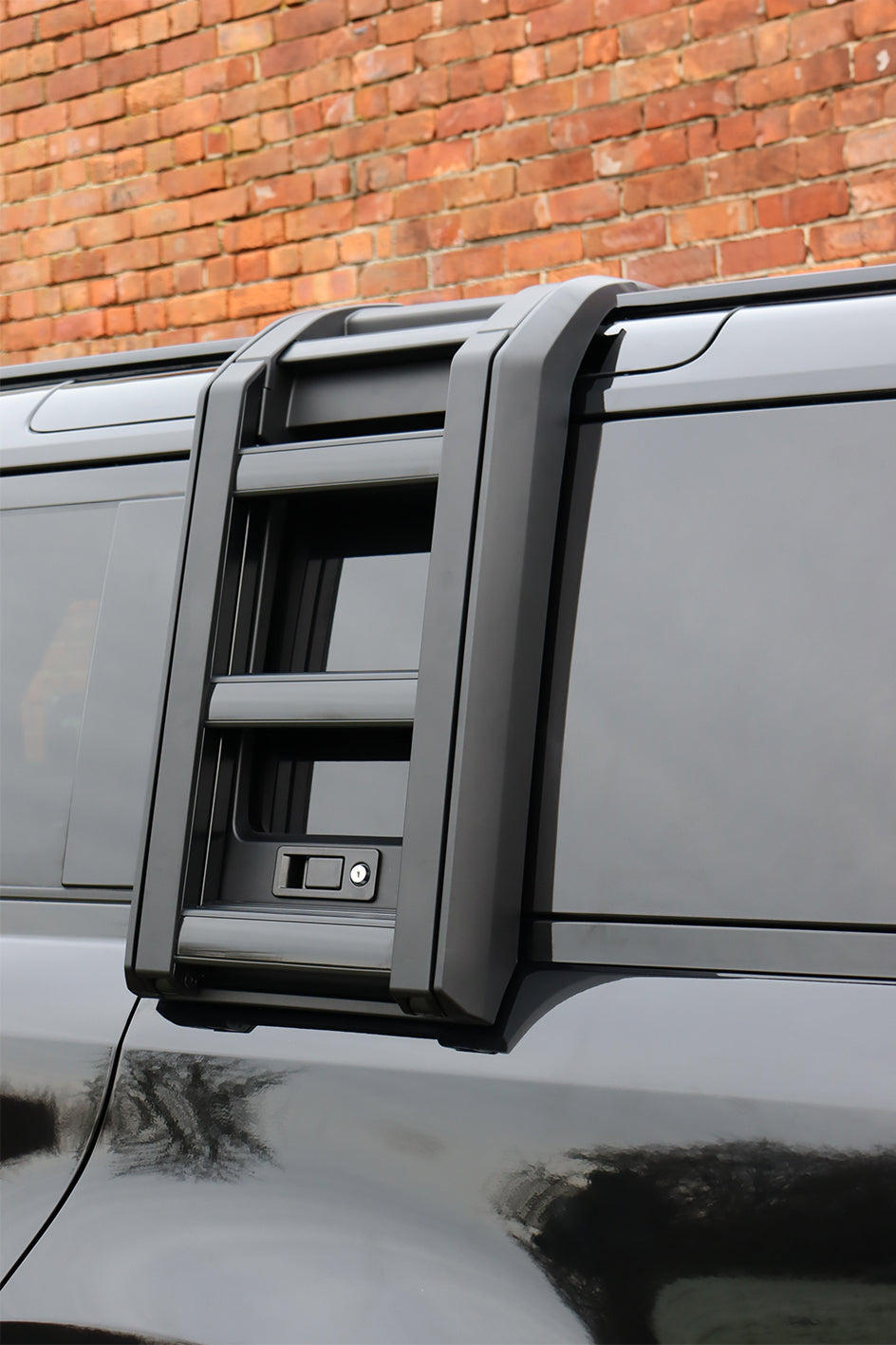 Deployable Side Mounted Ladder for Defender L663 2020+